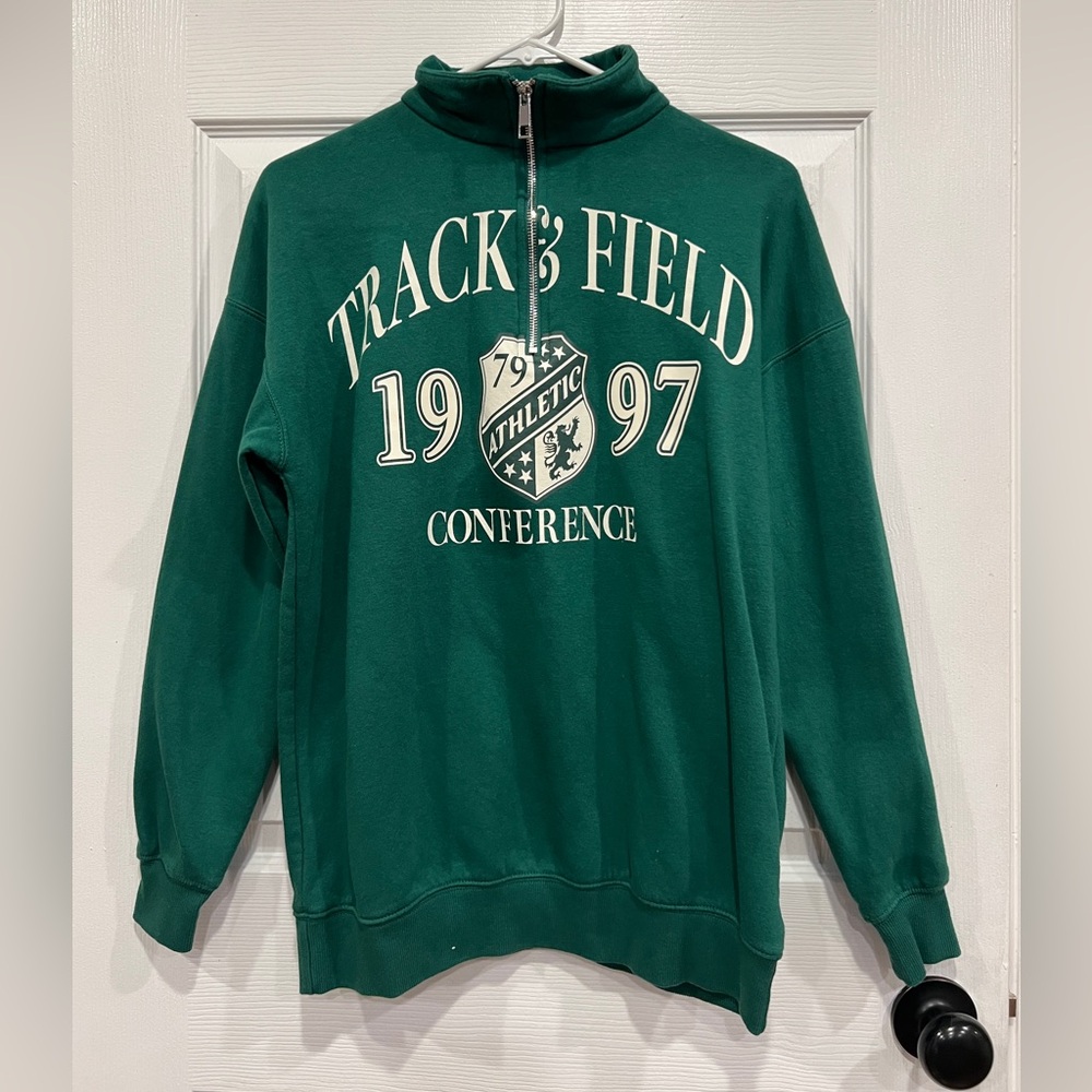 No Boundaries Green Track & Field sweatshirt women size xs